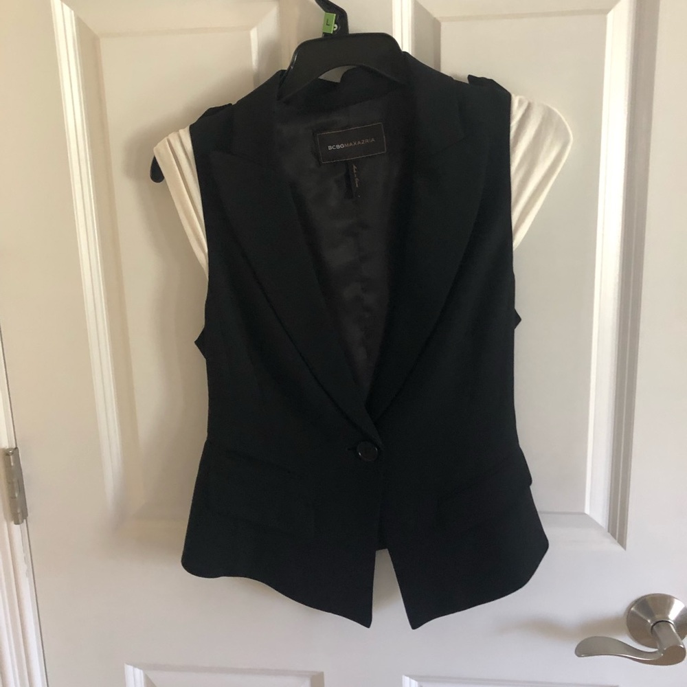 BCBG vest
